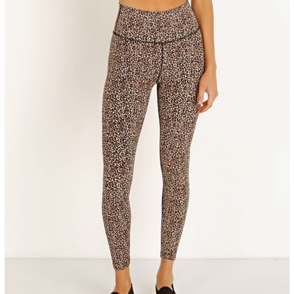 Varley Leopard Workout Set - Picture 5 of 14